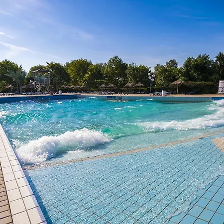 River Bank Pannonian & Garden